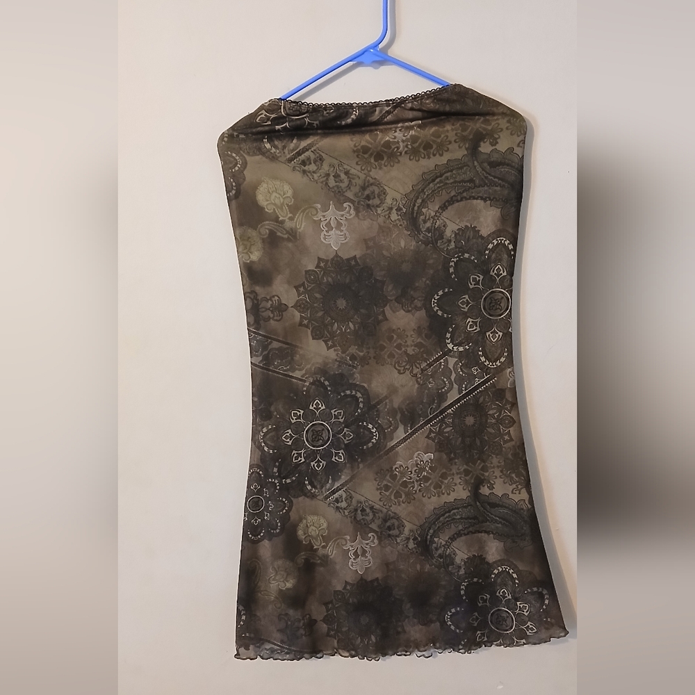 💛 SOLD 💛SHEIN Paisley Lace Trim Top in Olive and Black Long Skirt.